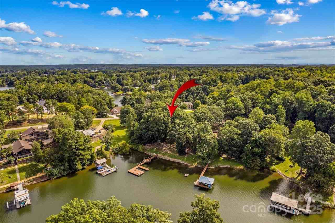 173 Waddell Rd - Photo 5 of 47