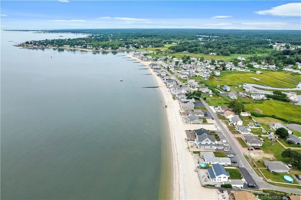 8 Belaire Mnr - Photo 5 of 36