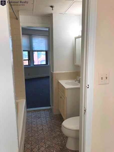 477 Commonwealth Avenue - Photo 4 of 10