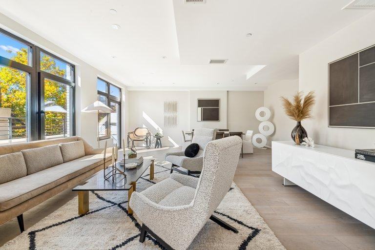 324 West 108th Street - Photo 2 of 10