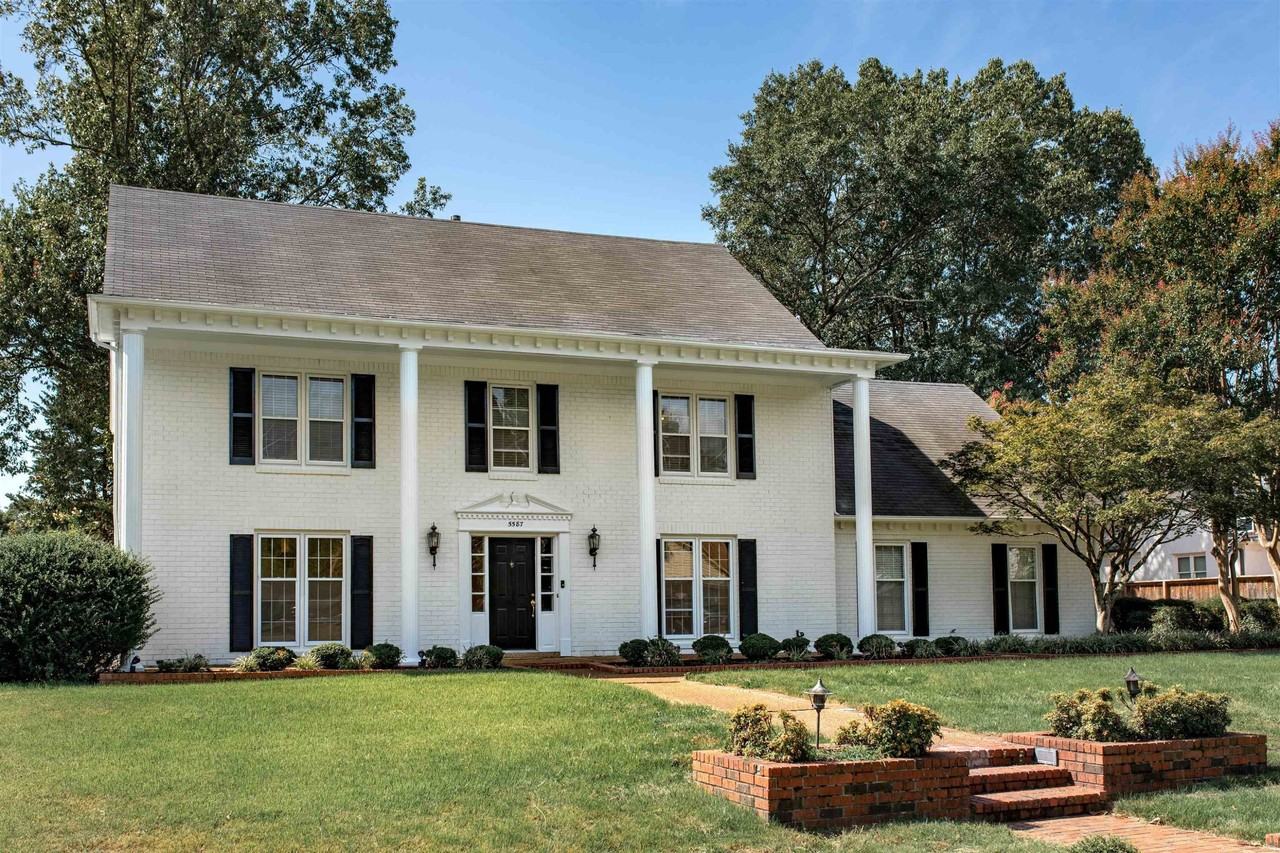 5587 Ashley Sq S - Photo 2 of 14