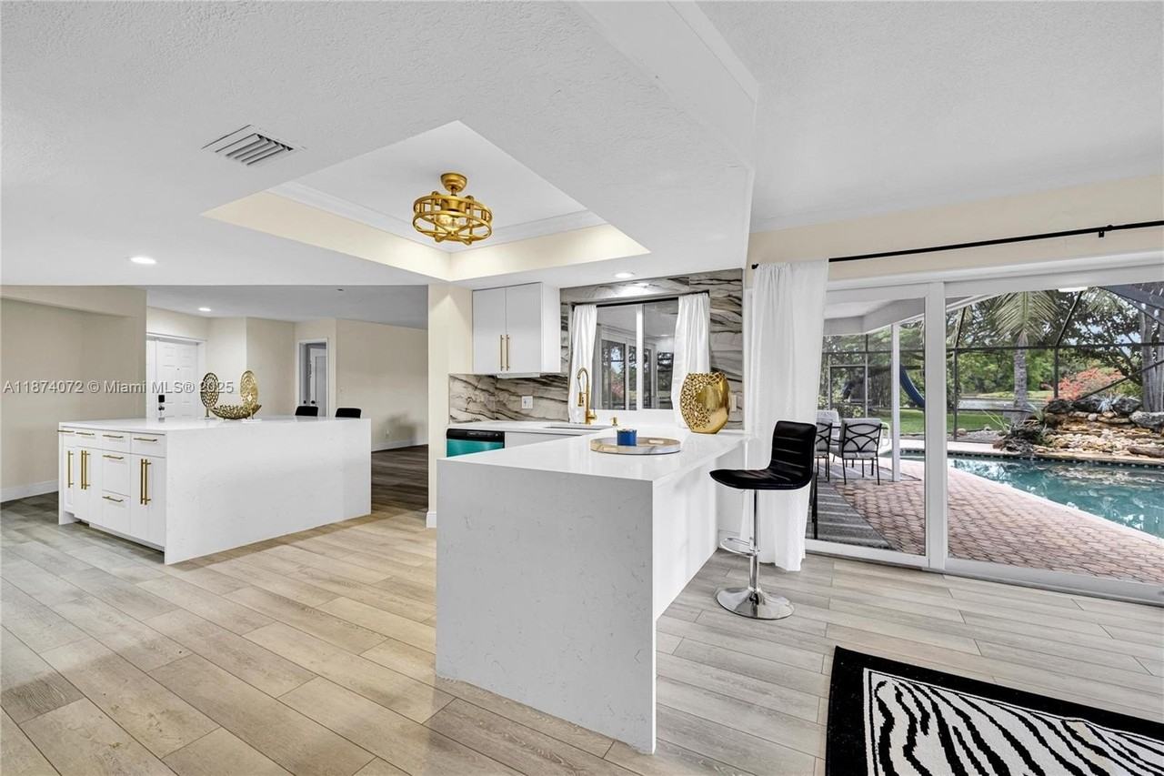 5706 Guava Dr - Photo 6 of 50