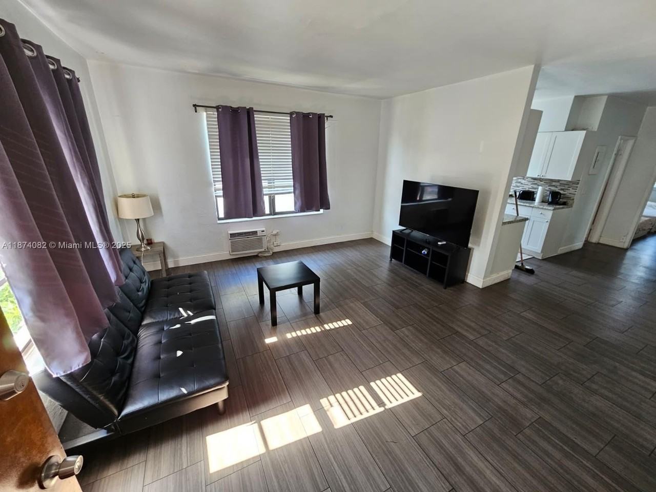 7320 Carlyle Ave #4 - Photo 6 of 8