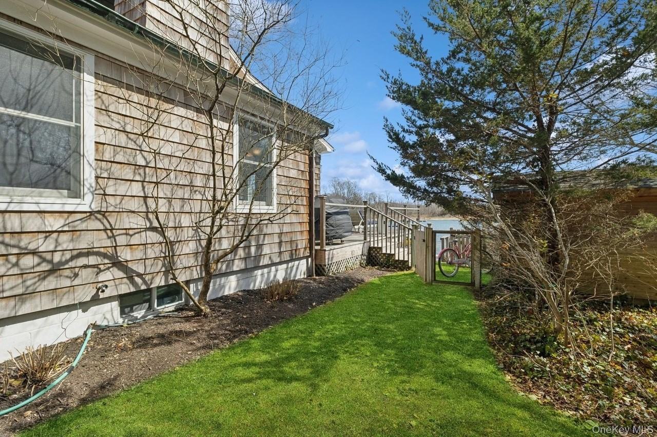 80 Towd Point Rd - Photo 3 of 30