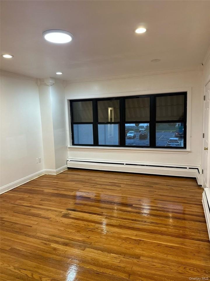 1666 New York Ave - Photo 3 of 7