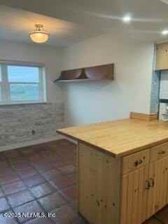 1565 Le Baron Ave #1565 - Photo 4 of 19