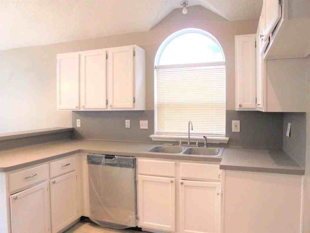 4732 N Cascades St - Photo 4 of 8