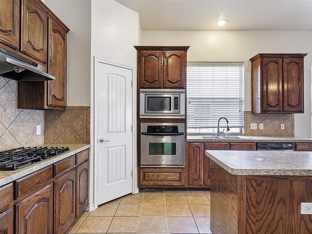 3929 Carmel Mountain Dr - Photo 6 of 32