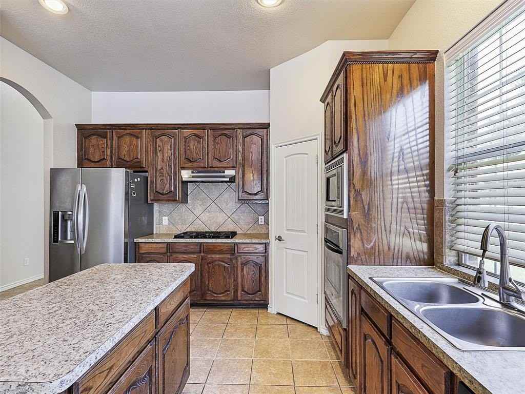 3929 Carmel Mountain Dr - Photo 7 of 32