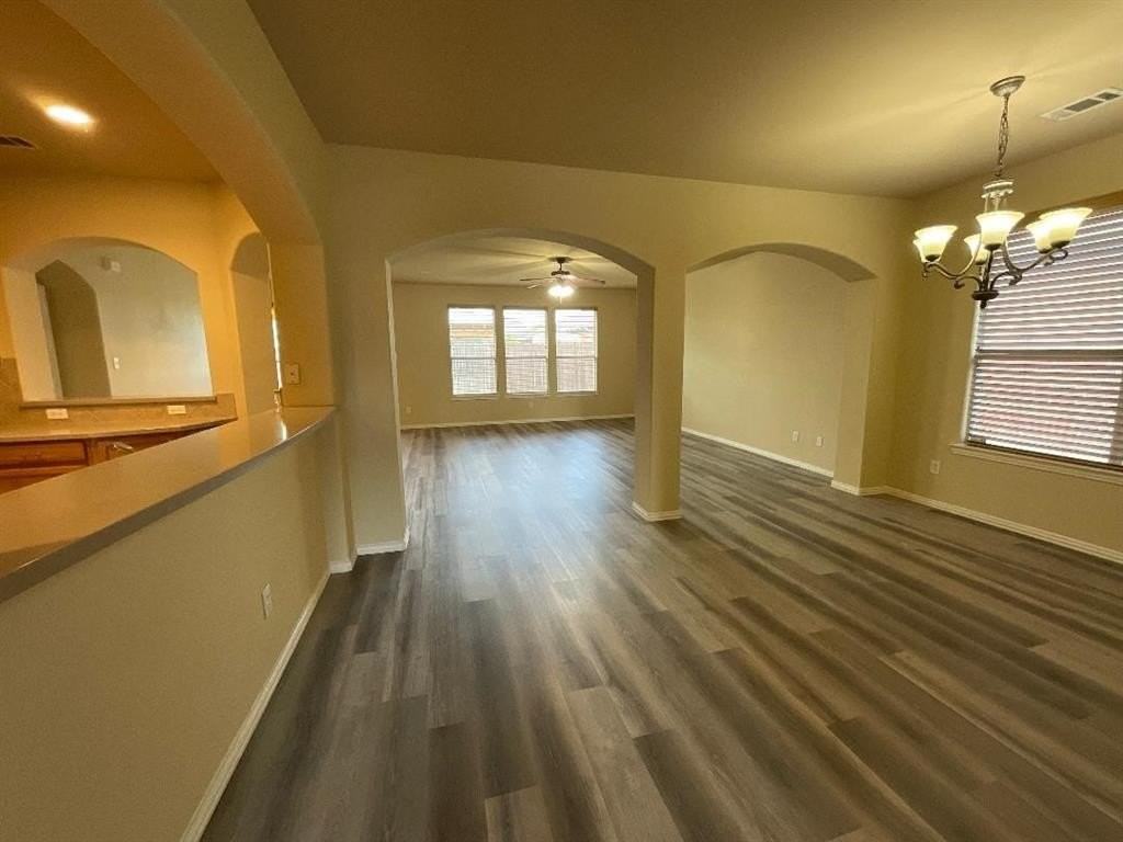 14714 Crystal Lake Dr - Photo 5 of 15