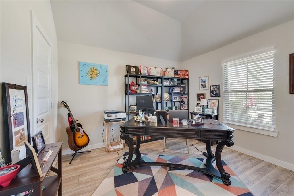 6009 Bailey Way - Photo 7 of 22