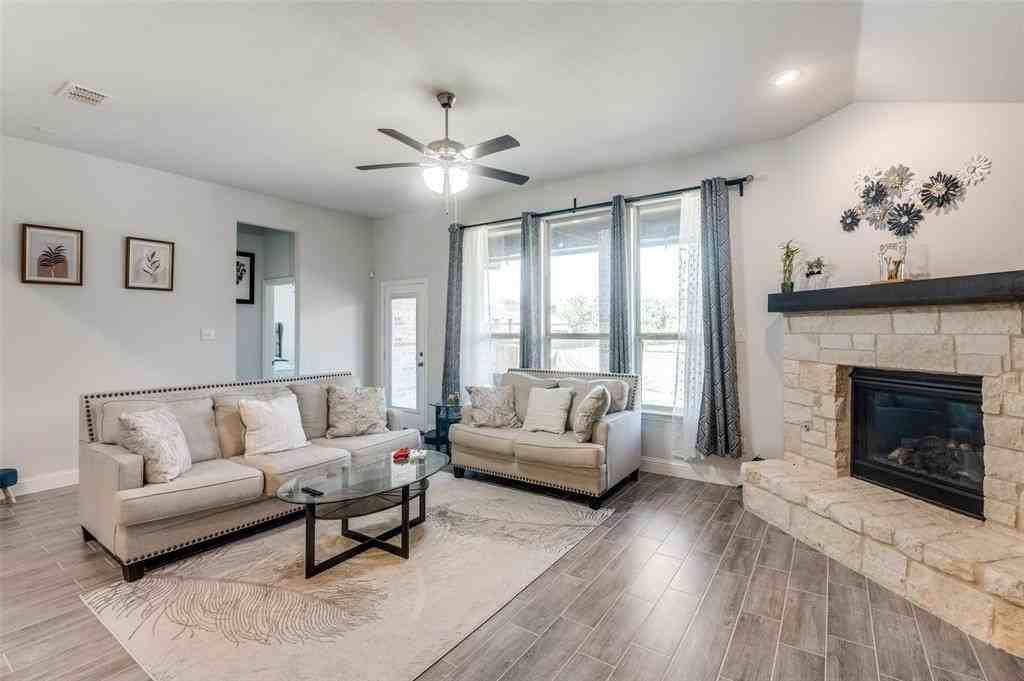 1216 Collett Sublett Rd - Photo 4 of 25