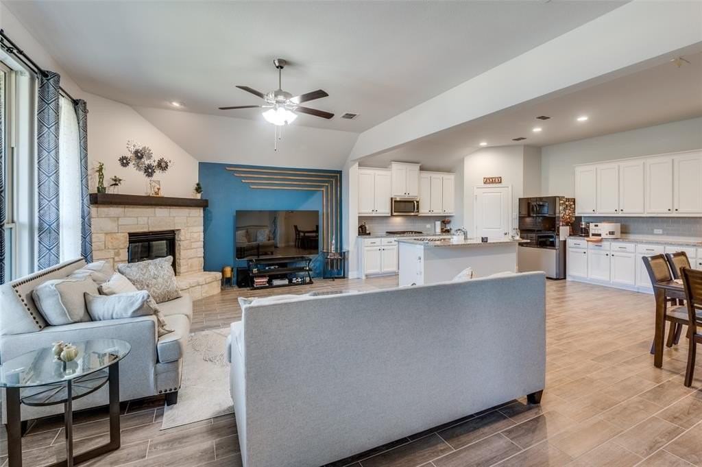 1216 Collett Sublett Rd - Photo 6 of 25