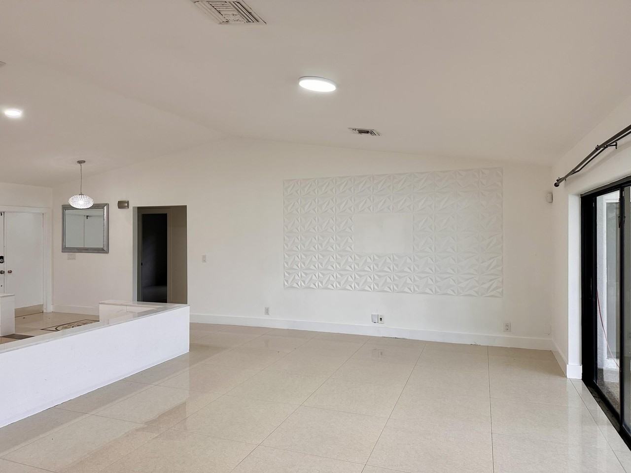 10213 Sw 1st Ct - Photo 5 of 13