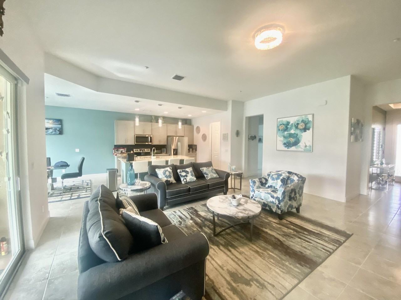 656 Sw Haas Ave - Photo 6 of 31