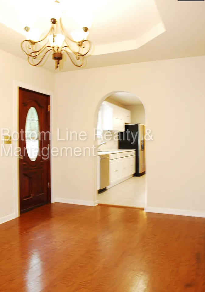 7800 Ocala Rd #B - Photo 3 of 19