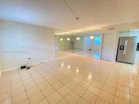 801 Meridian Ave #2E - Photo 1 of 1