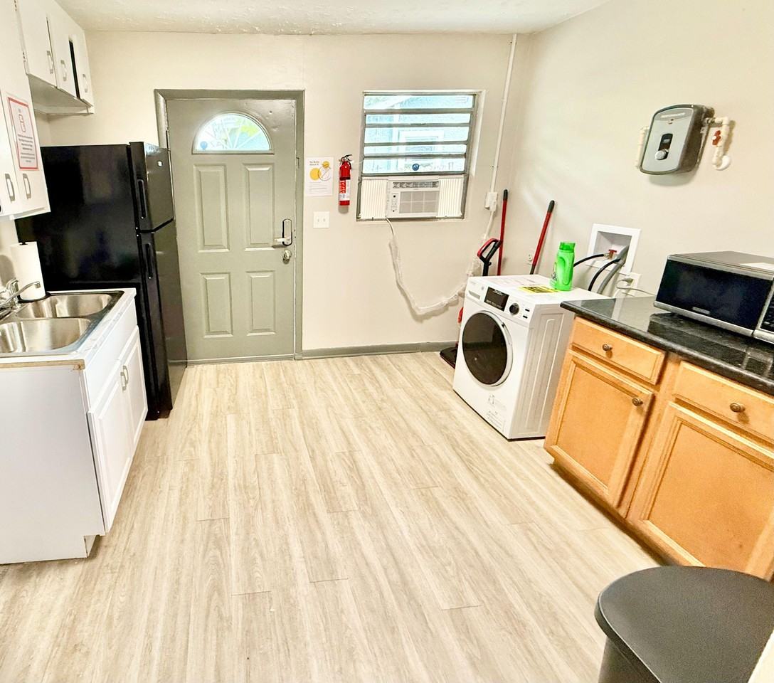 N Brooks St - Photo 3 of 7