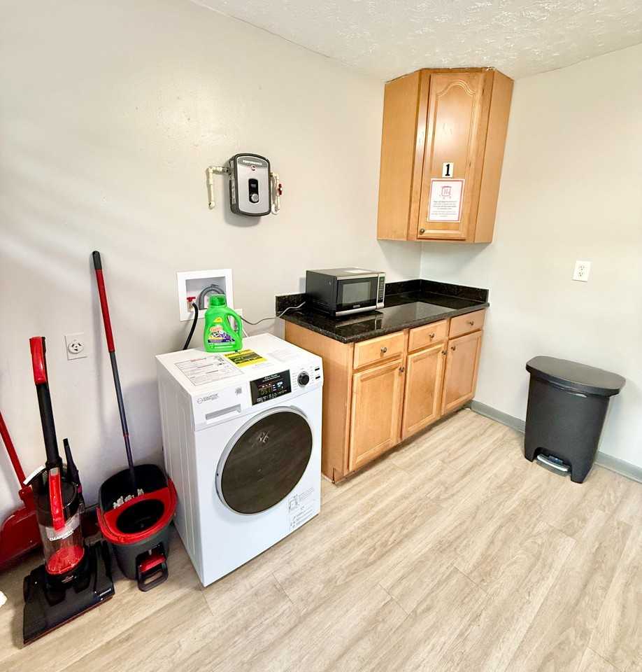 N Brooks St - Photo 4 of 7