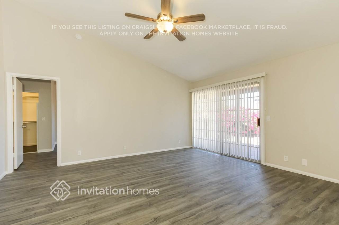 11018 N 60th Dr - Photo 3 of 16