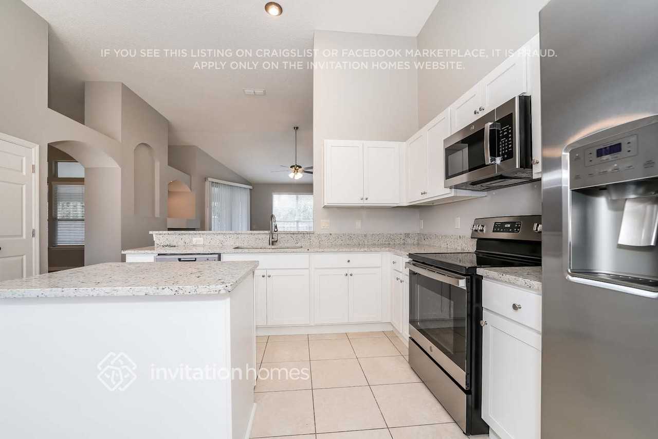 1588 Winston Lane - Photo 7 of 16