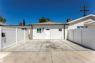 7402 Riverton Ave - Photo 1 of 1