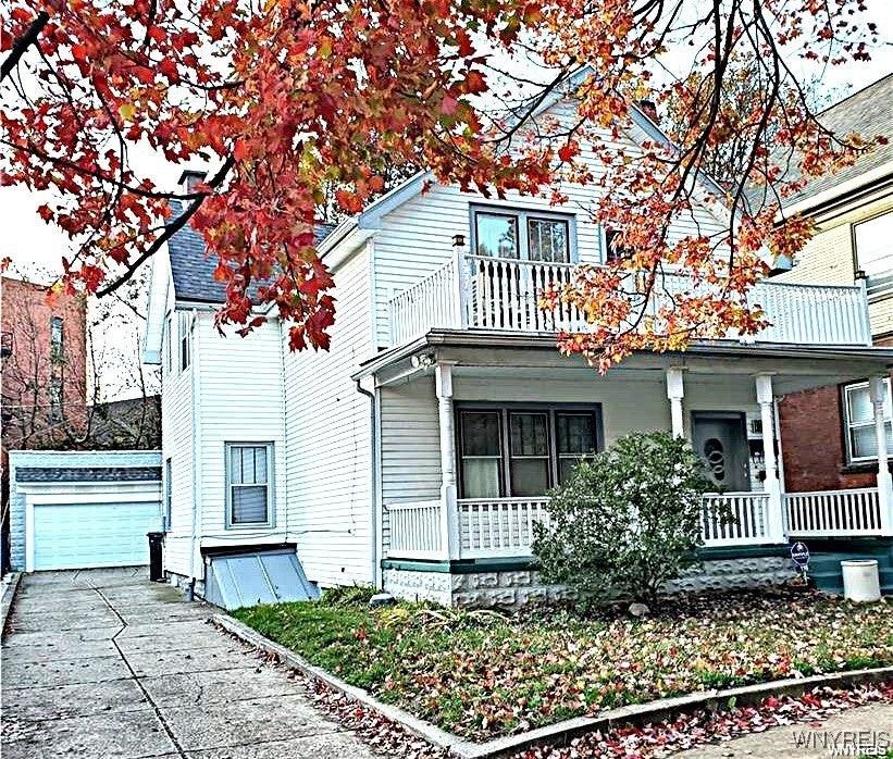 116 College St - Photo 2 of 15