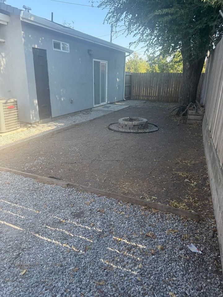 3307 Phelps St - Photo 6 of 47