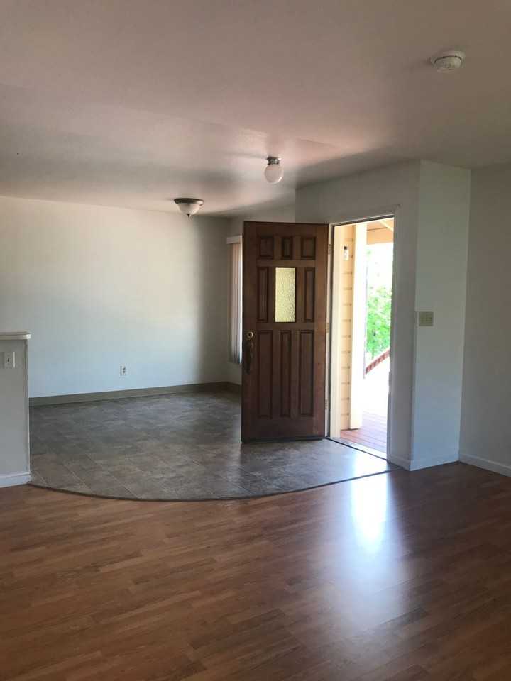 54 Bryson Dr - Photo 3 of 21