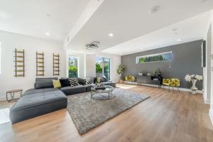featured image of 4637 Laurel Canyon Blvd