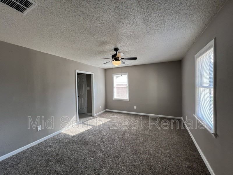 2472 Ketchum Rd - Photo 2 of 10
