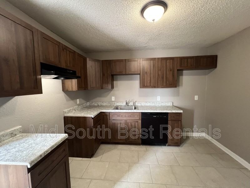 2472 Ketchum Rd - Photo 3 of 10