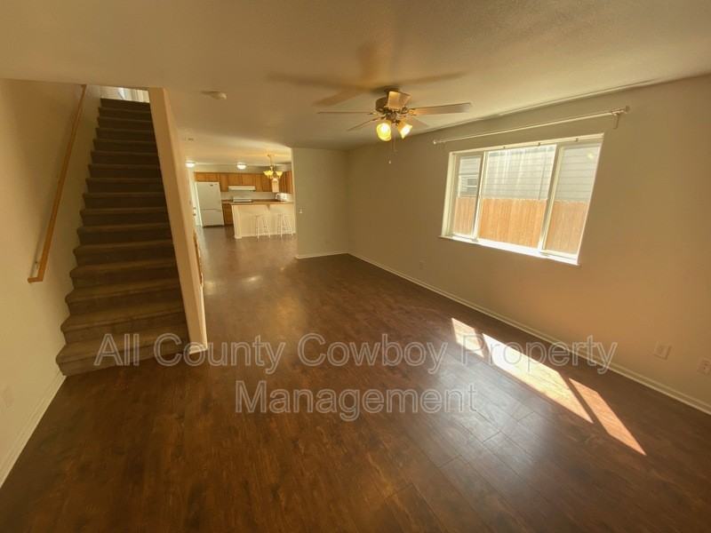 615 S Colorado Ave - Photo 2 of 12