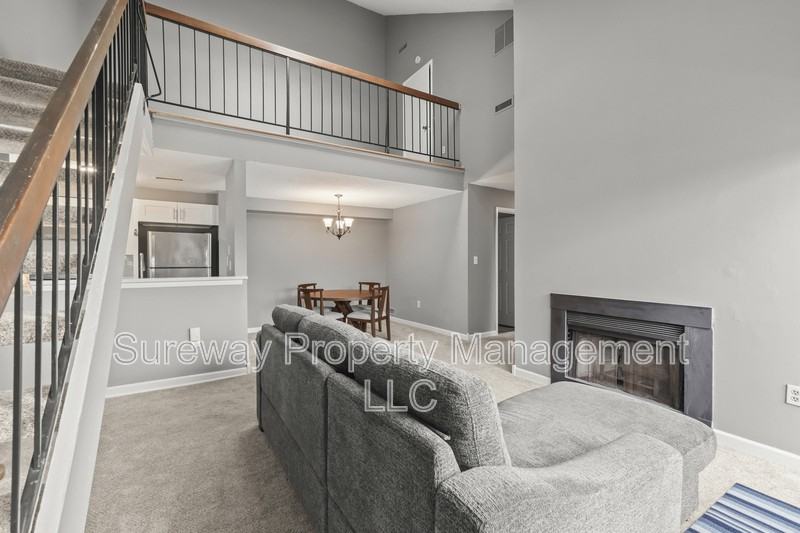1210 Aspen Dr - Photo 4 of 15