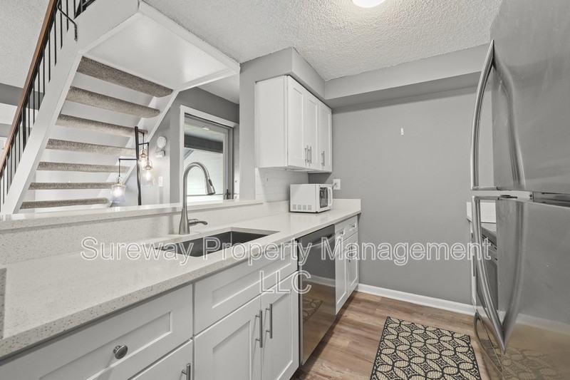 1210 Aspen Dr - Photo 7 of 15
