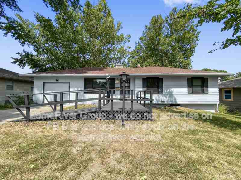 8956 East 84th Street - Photo 2 of 29