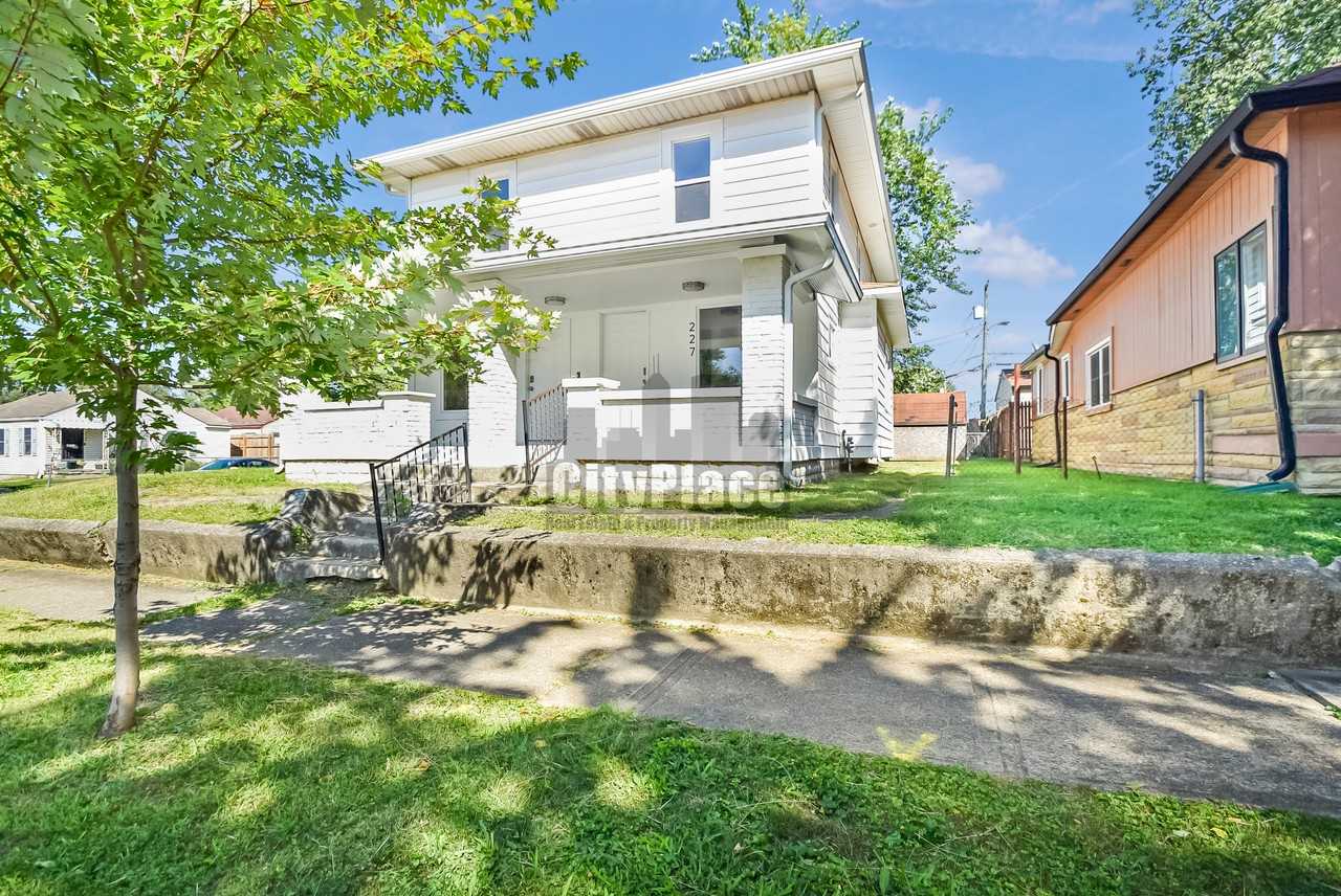 227 S Dearborn St - Photo 5 of 22