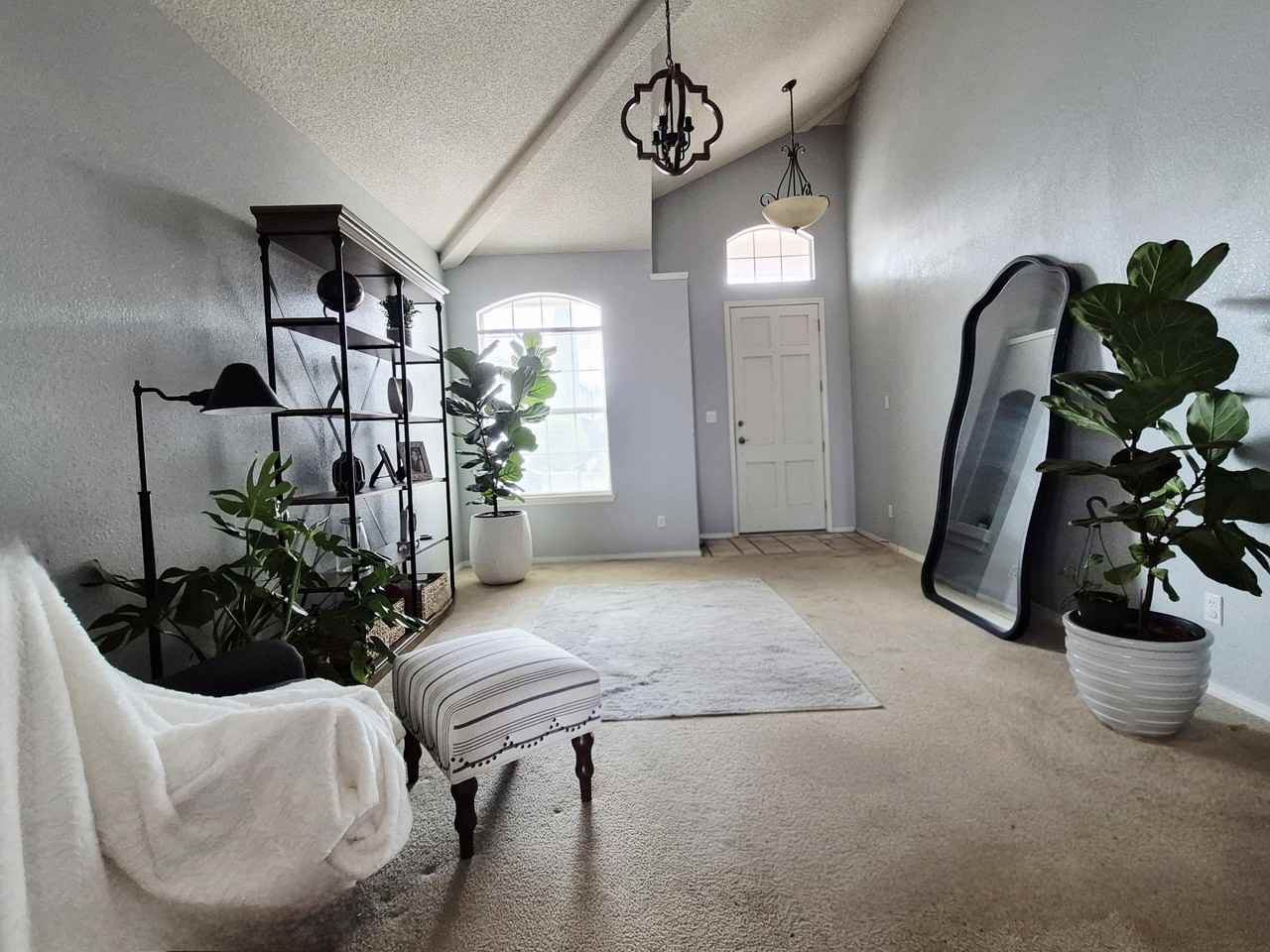 1412 Stone Pointe Way #NA - Photo 2 of 27