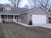 2423 Parkfield Dr - Photo 1 of 1