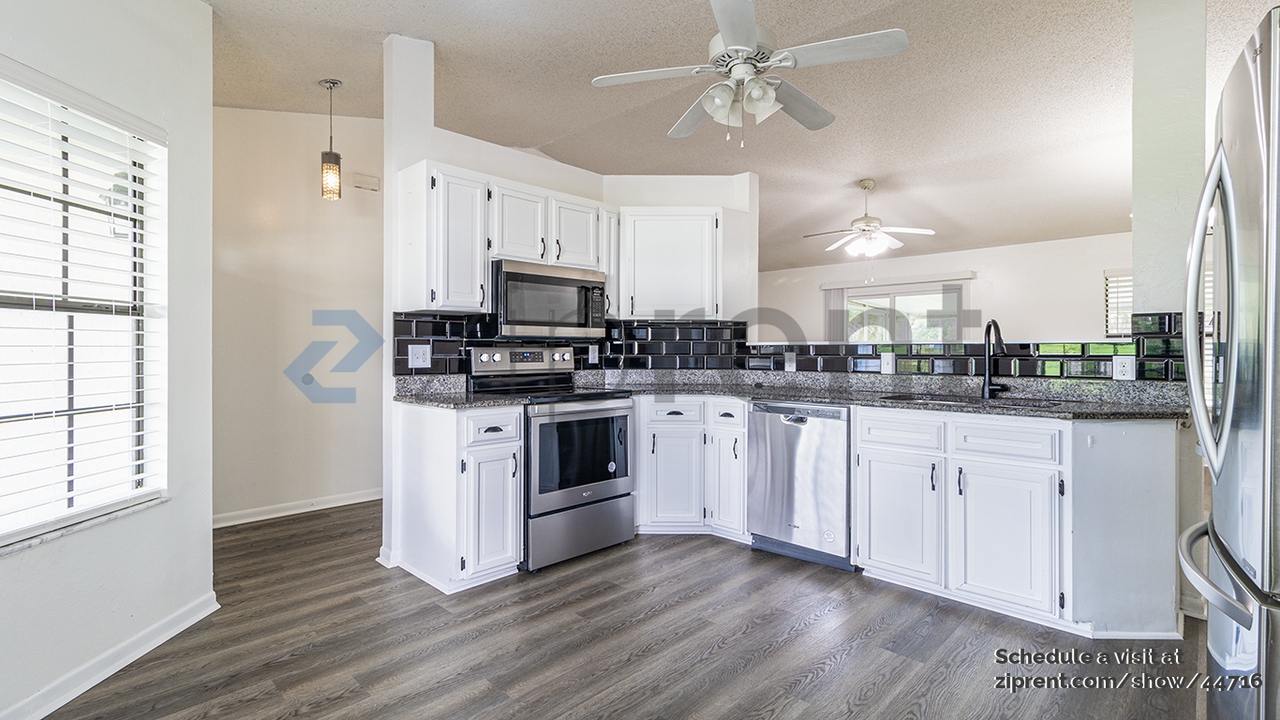 296 Rheine Rd Nw - Photo 5 of 13