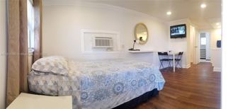 1030 S 62nd Ave #B - Photo 1 of 1