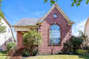 featured image of 8725 Rogers Park Ave