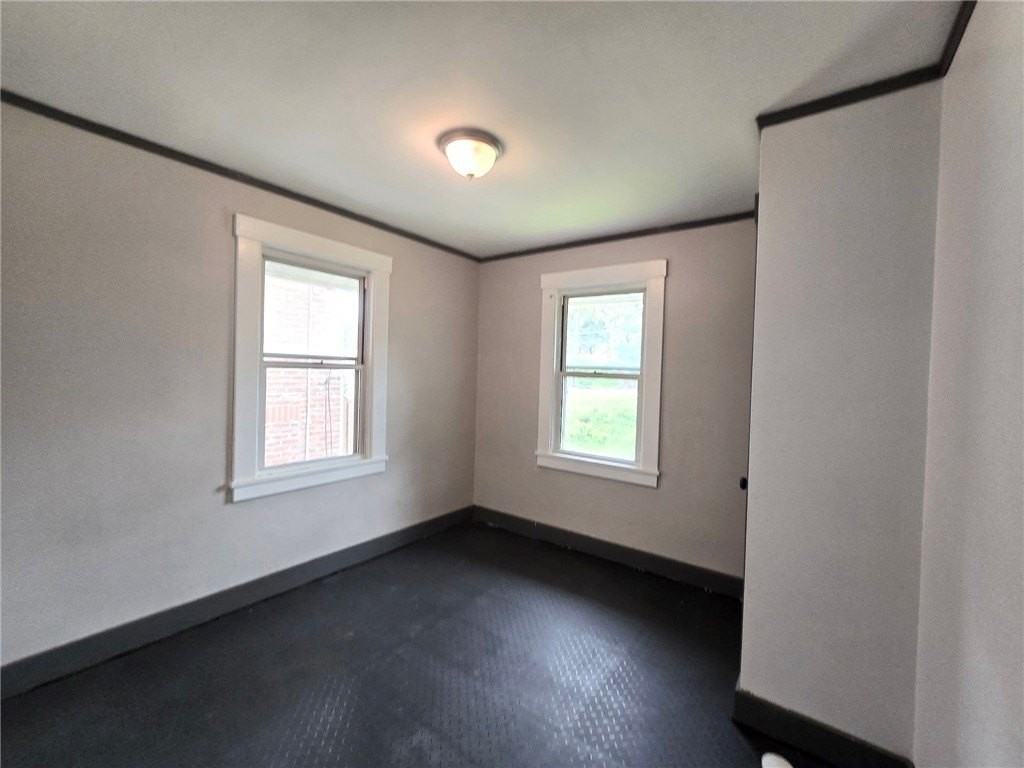 231 Connecticut Ave - Photo 6 of 16