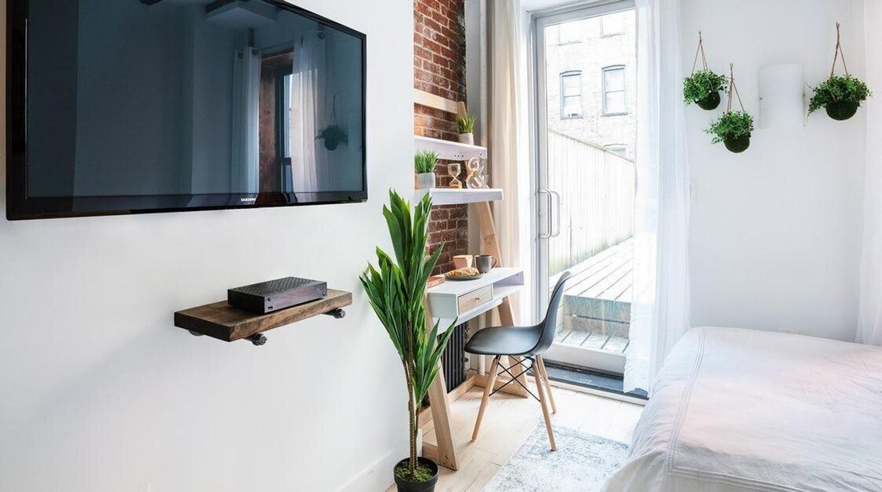 241 E 24th St #1021814P - Photo 4 of 10