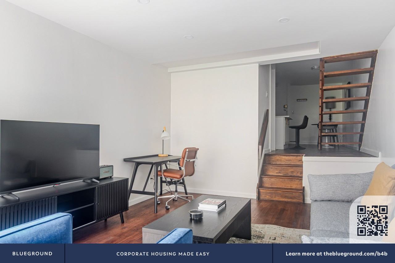 435 E 86th St #2001 - Photo 6 of 25