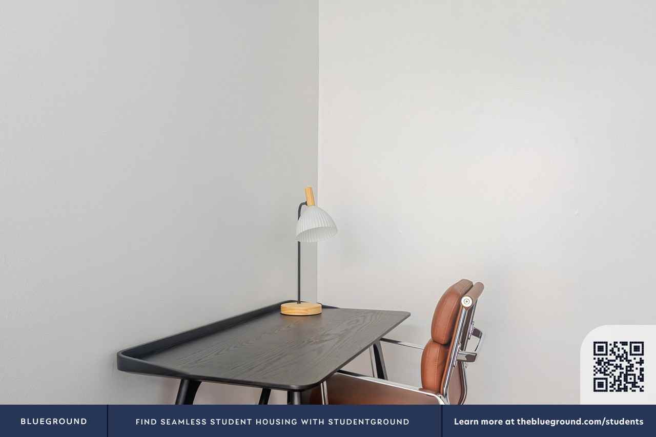 435 E 86th St #2001 - Photo 7 of 25