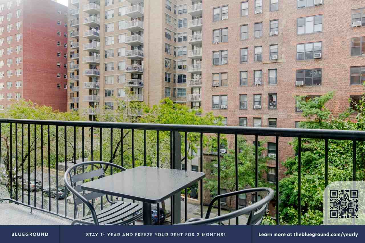 435 E 86th St #2001 - Photo 7 of 24