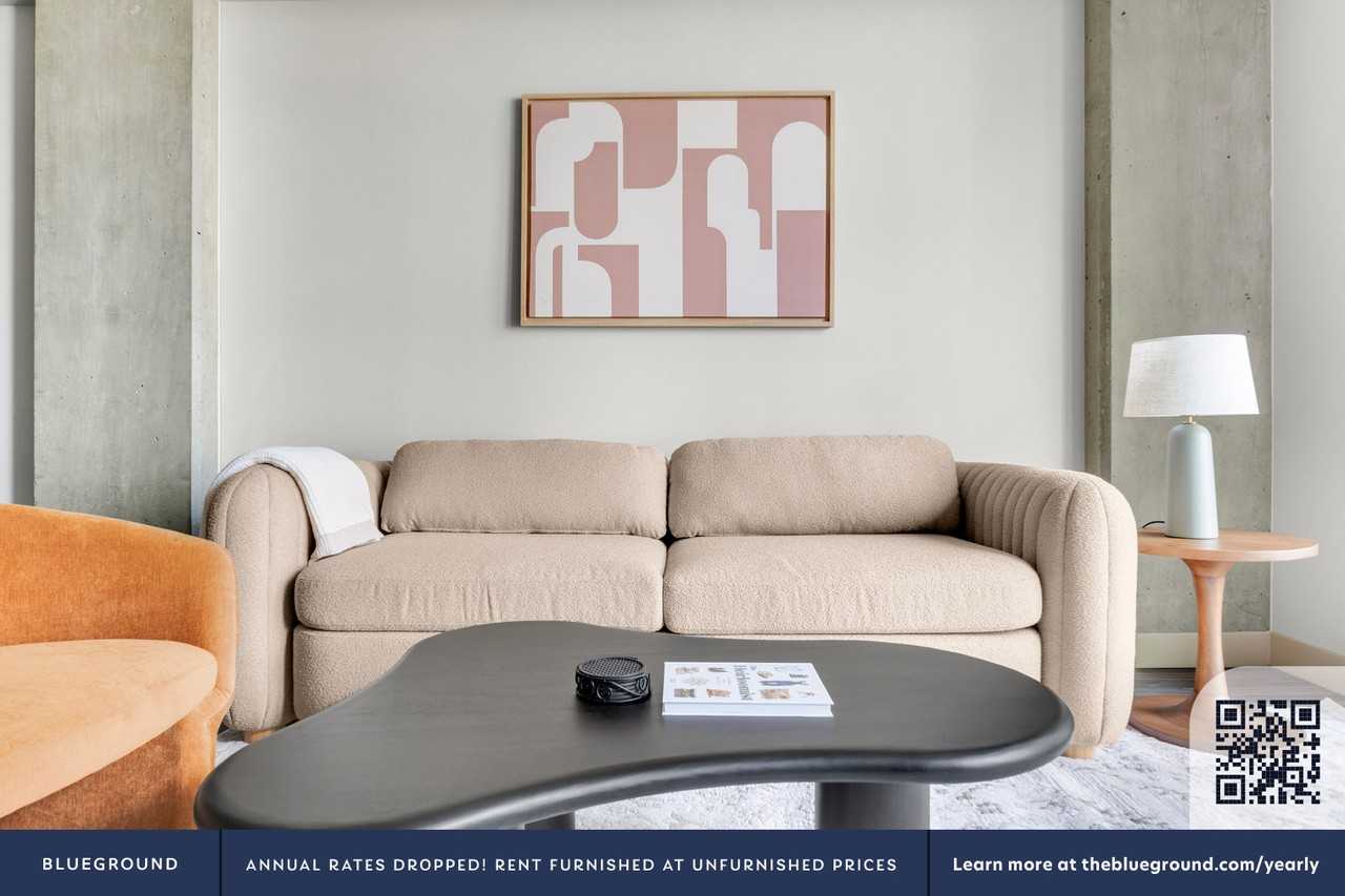 2121 6th Ave #908 - Photo 4 of 50