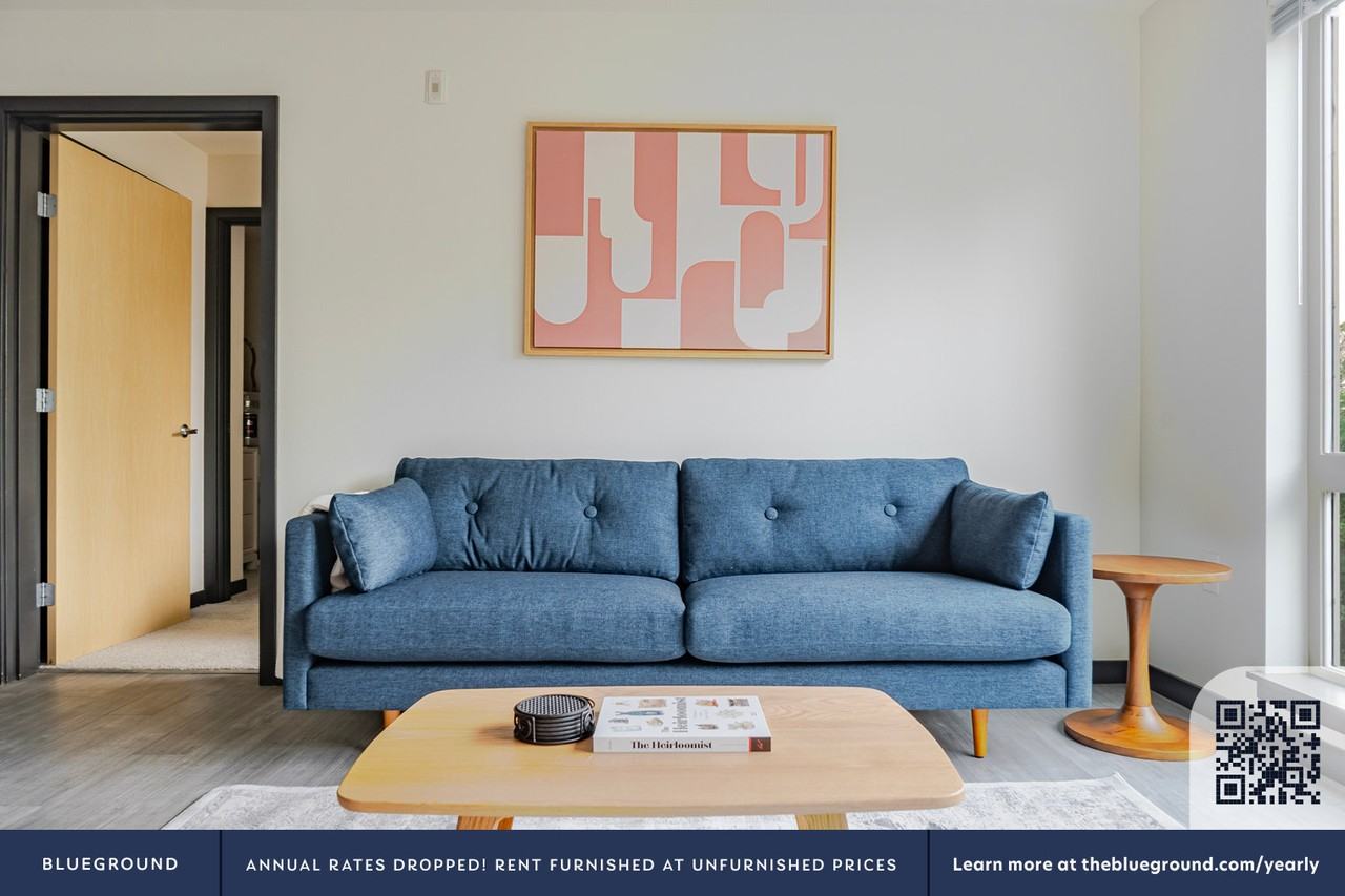 15522 Northeast 22nd Place - Photo 4 of 41