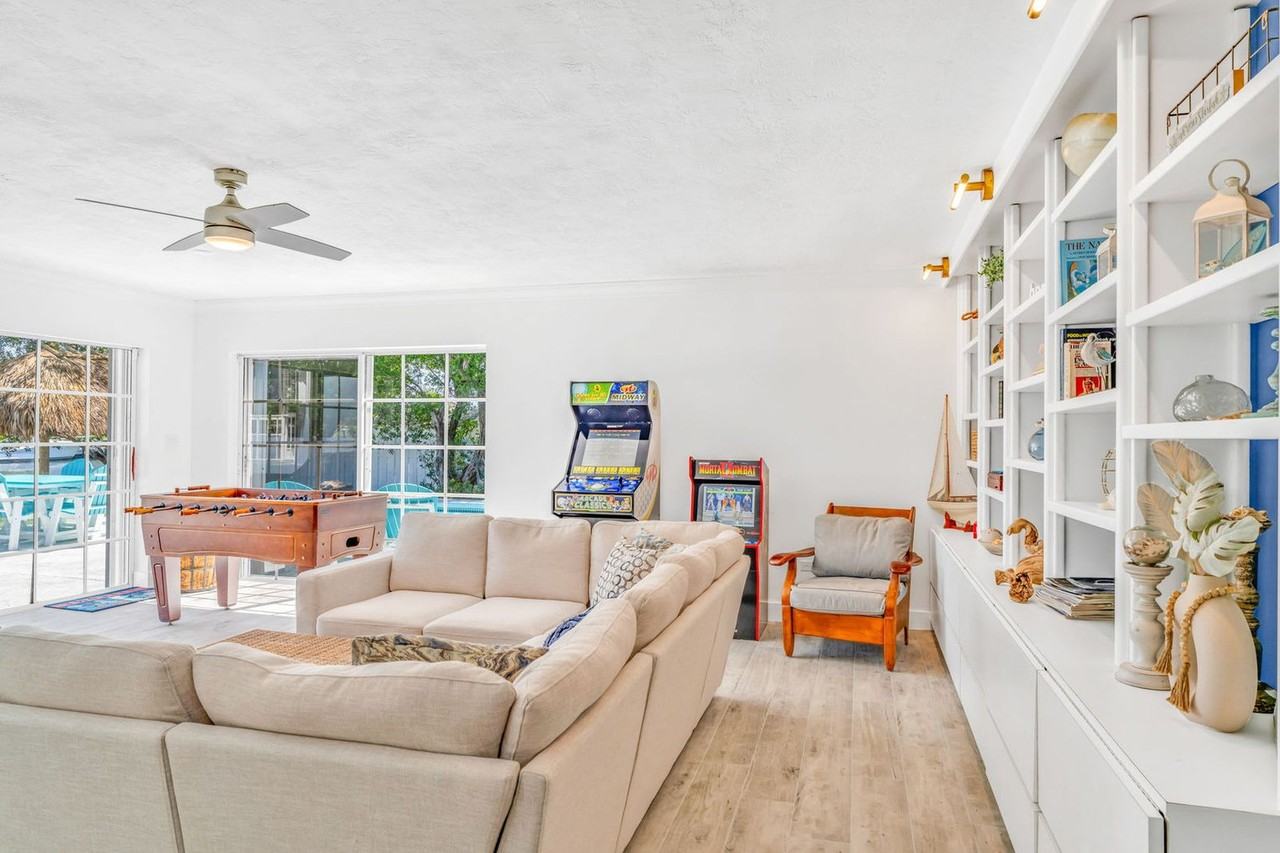 90B Sombrero Beach Rd #1269389P - Photo 2 of 29